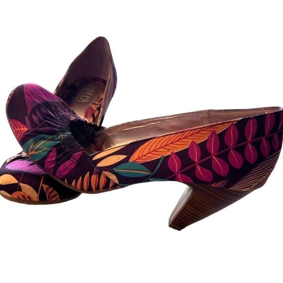 Tribeca Kenneth Cole Wooded 3" Plum Foliage Heels- 8 - Picture 1 of 8